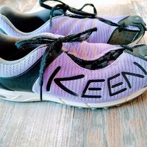 Keen running shoes
